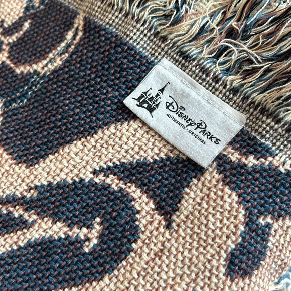 Blanket/Throw Authentic Dark Green & Brown Disney Mickey Mouse Disney Theme Park - Picture 3 of 4
